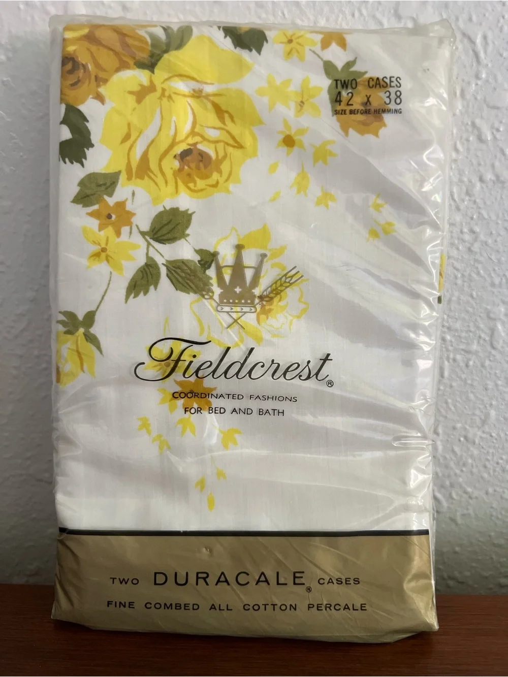 Fieldcrest White Full Flat Sheet Set with Pillowcases, Yellow Floral Print